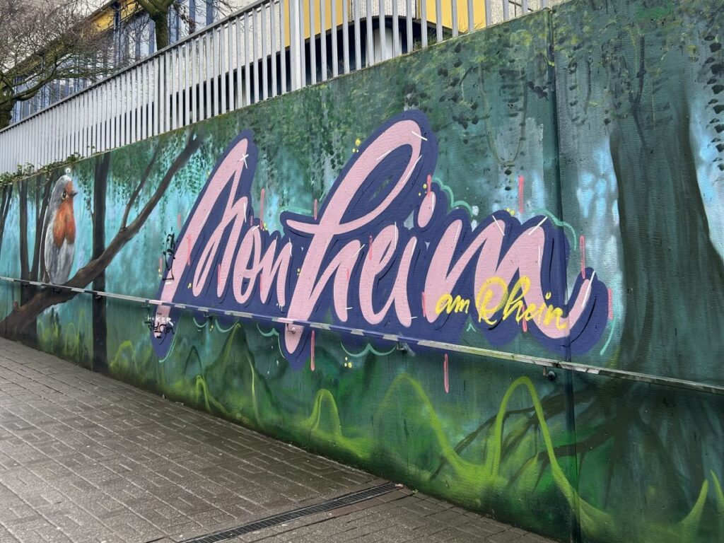 Ein Graffiti "Monheim"