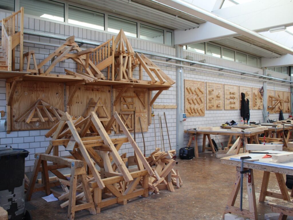 Holz in einer Werkstatt